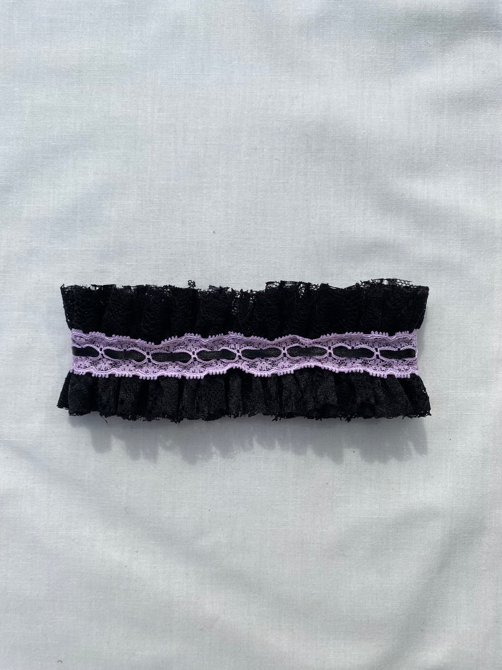 Ruffled lace Choker